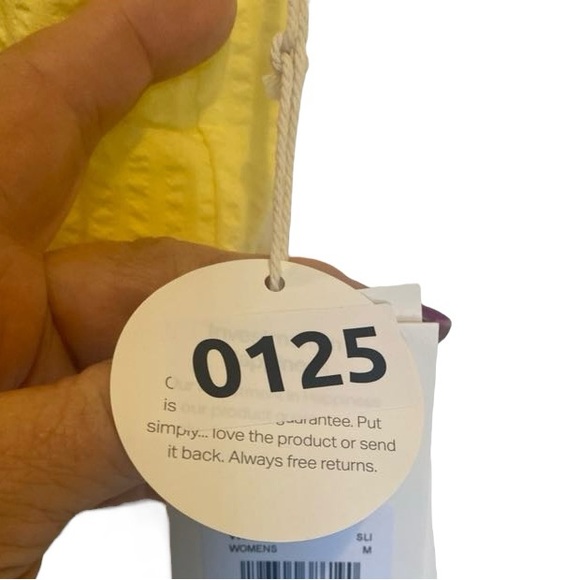 NWT Vuori shorts set SUNLIGHT Size: M - Picture 5 of 5